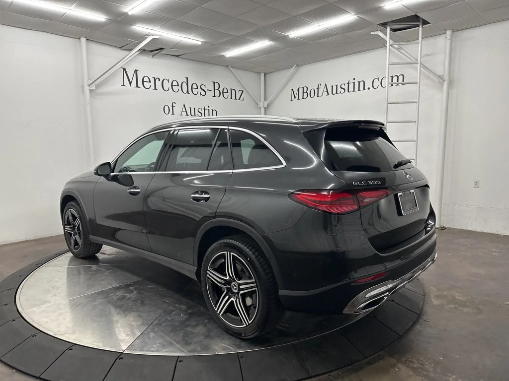 Used 2026 Gray Mercedes-Benz GLC 300 image 5