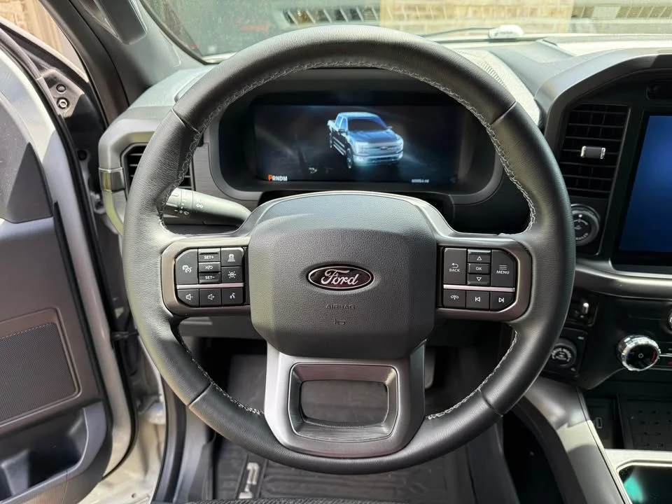 Used 2024 Avalanche Ford XLT image 10