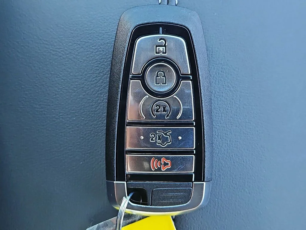 2025 Ford Mustang EcoBoost Premium Fastback - Photo 39