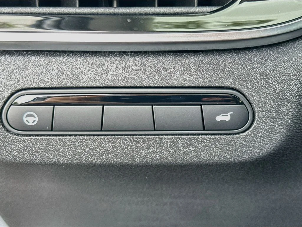 New 2027 Gray INFINITI LUXE image 10