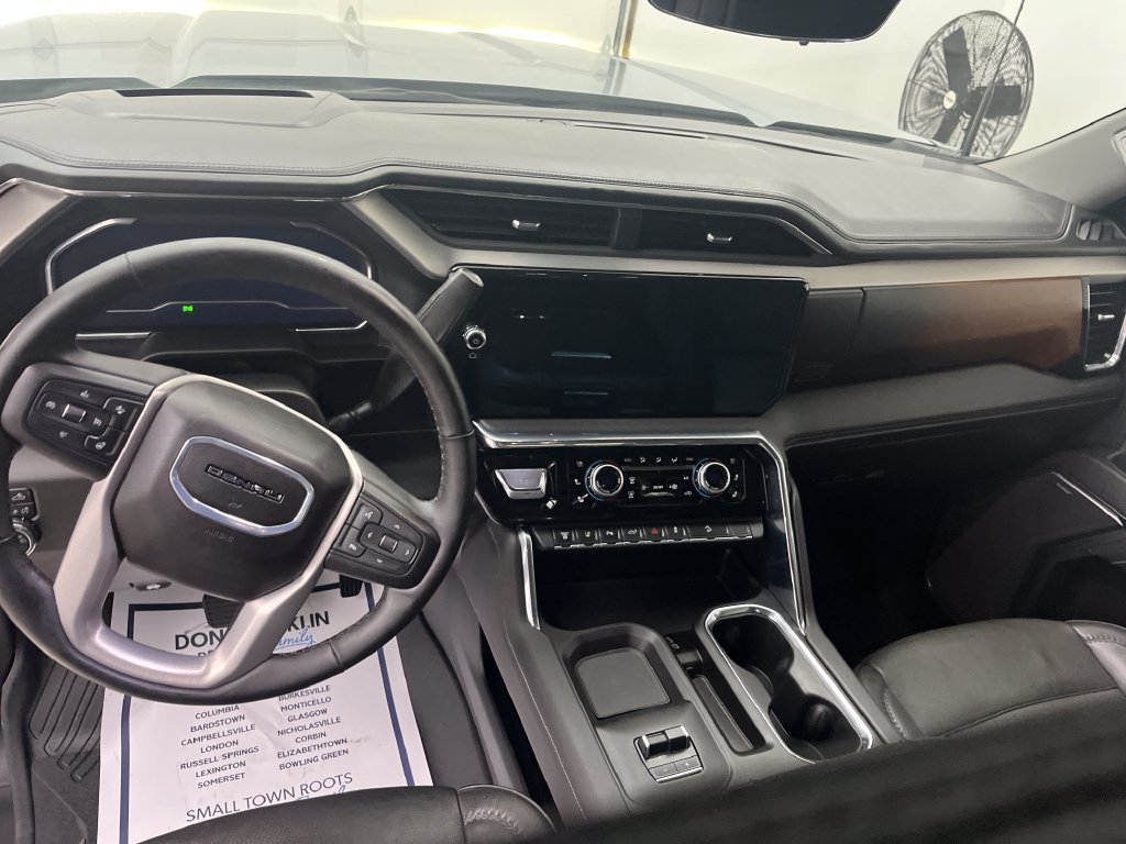 Used 2025 Silver GMC Denali image 14