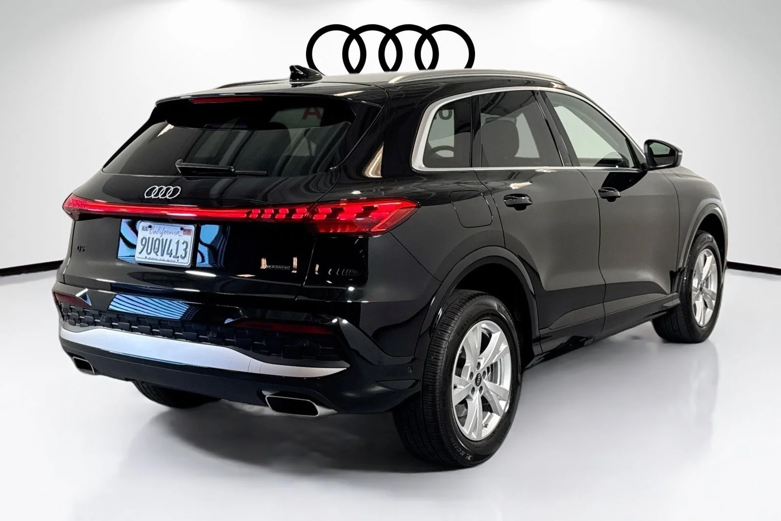 Used 2025 Mythos Black Audi Premium image 5