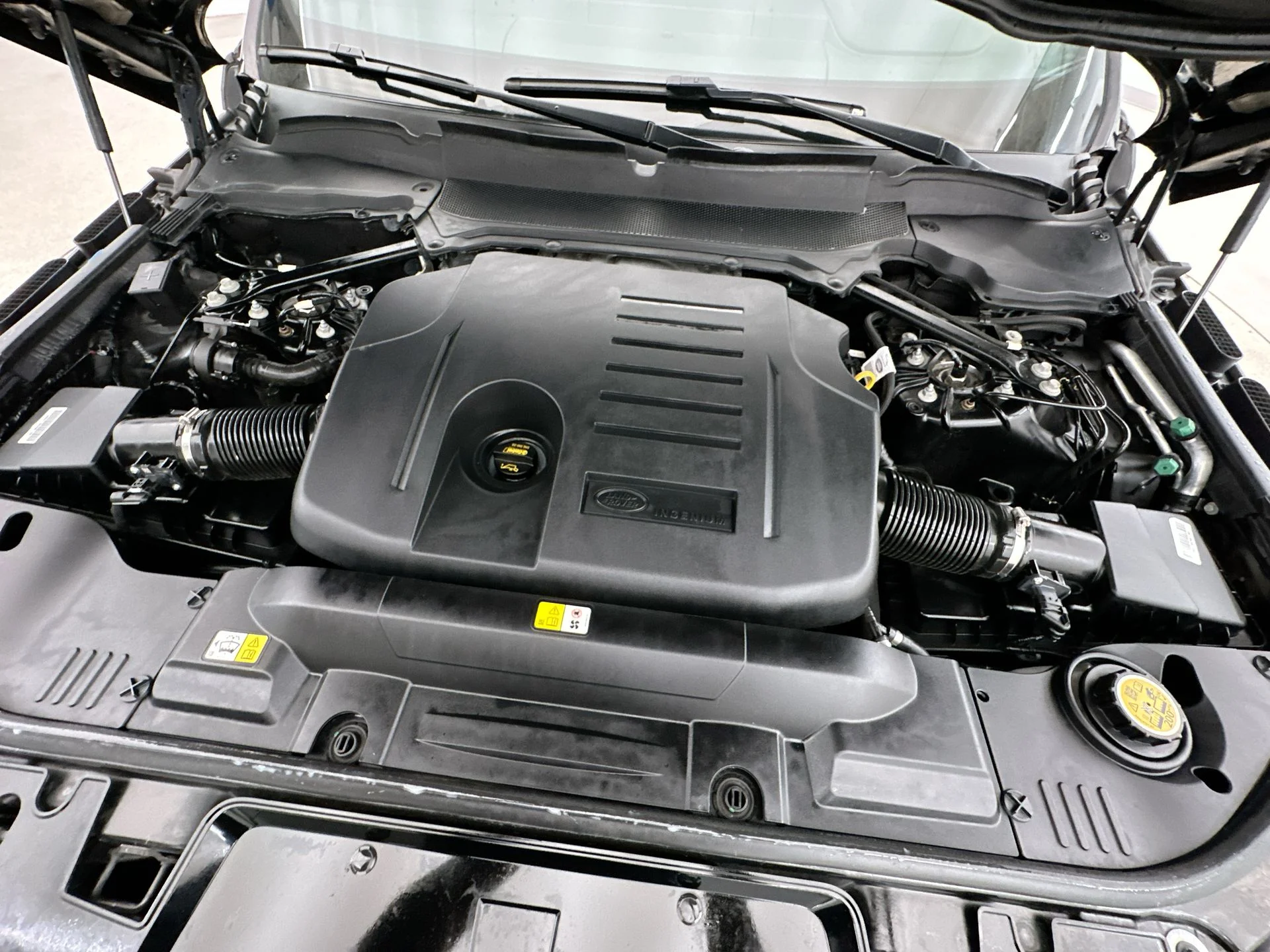 Used 2021 Black Land Rover HST image 39
