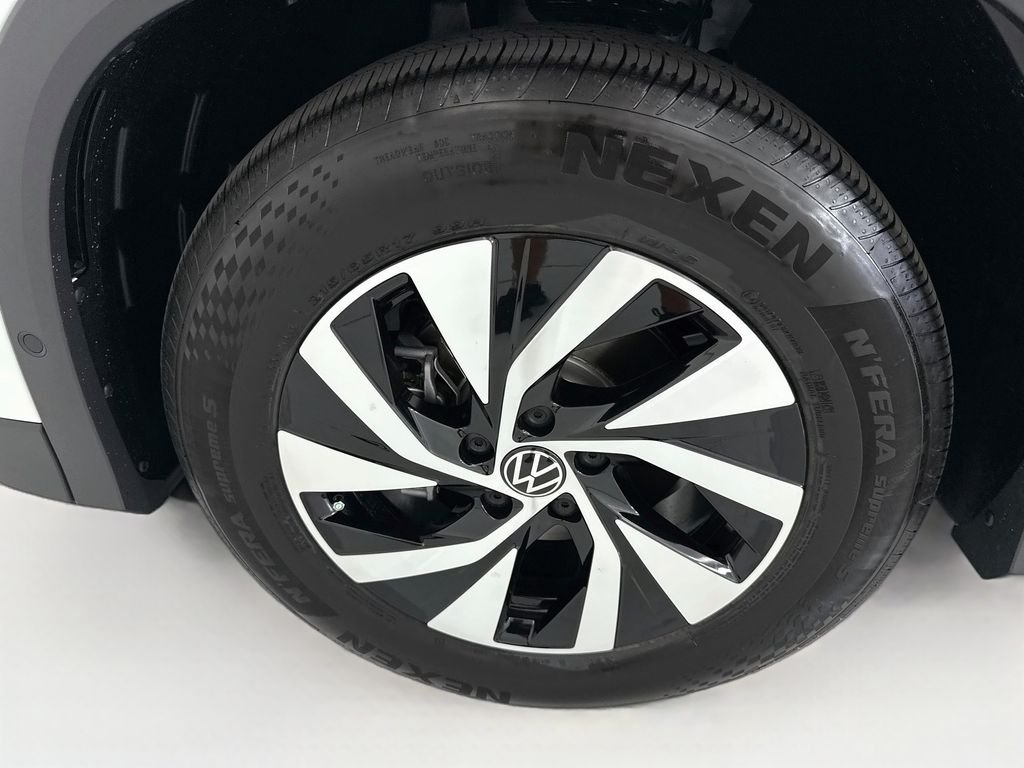 New 2026 Pure White Volkswagen 2.0T S image 28