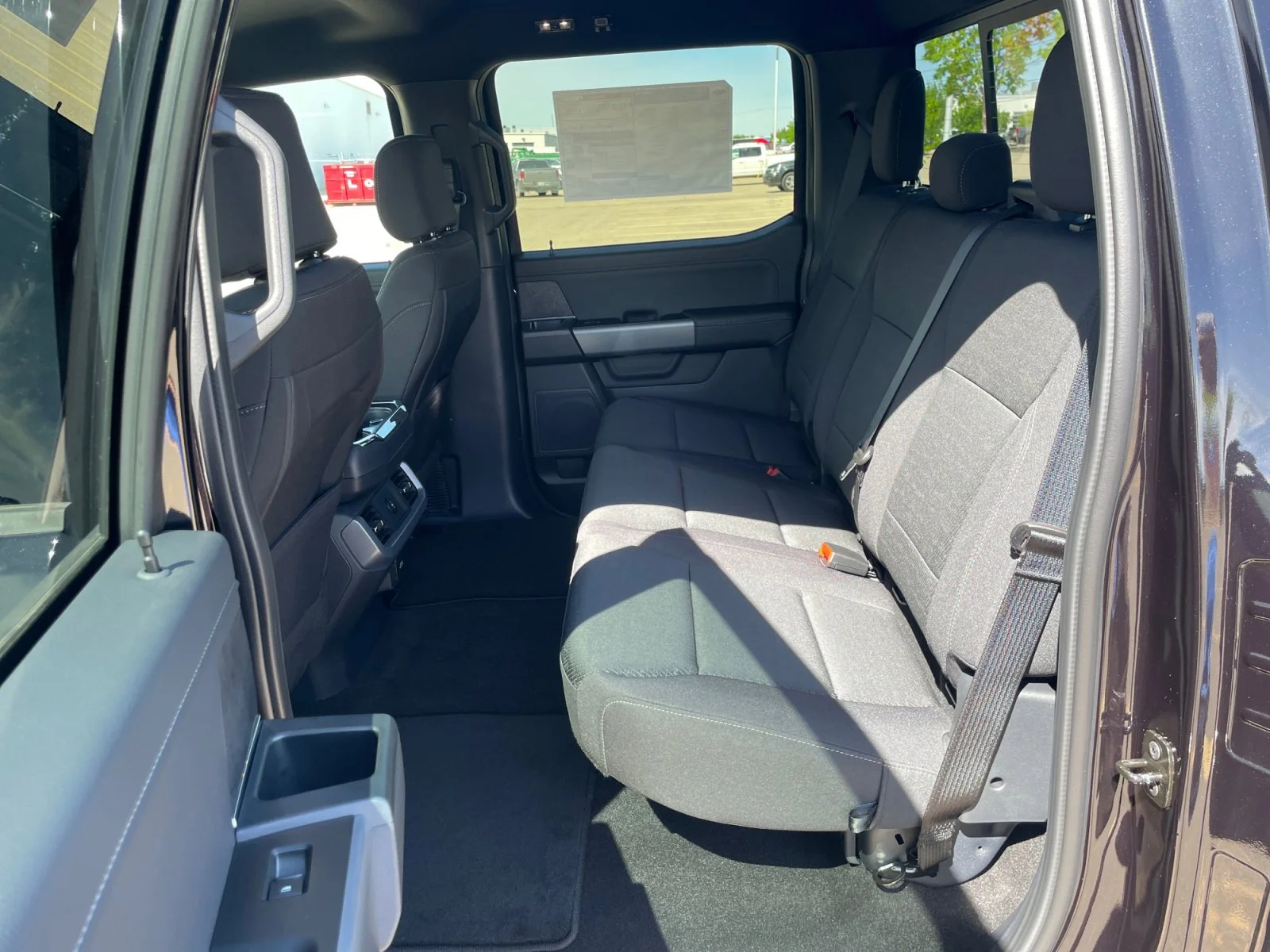 New 2026 Agate Black Metallic Ford XLT image 18