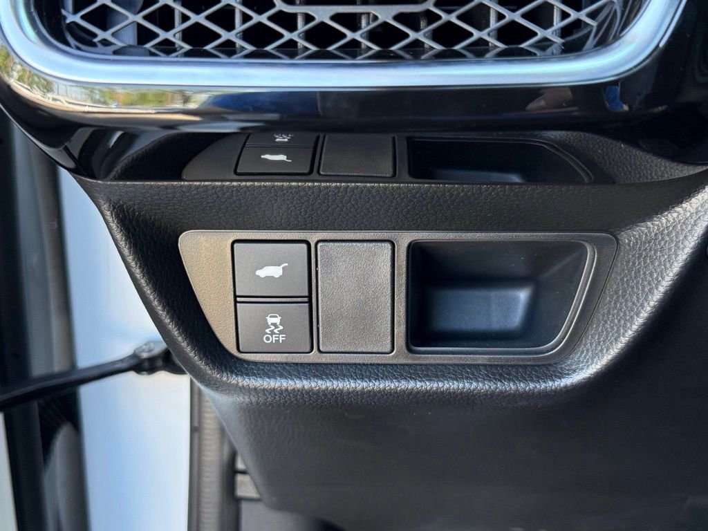 Used 2026 Solar Silver Metallic Acura Base image 29