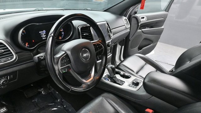 Used 2021 White Jeep Limited image 18