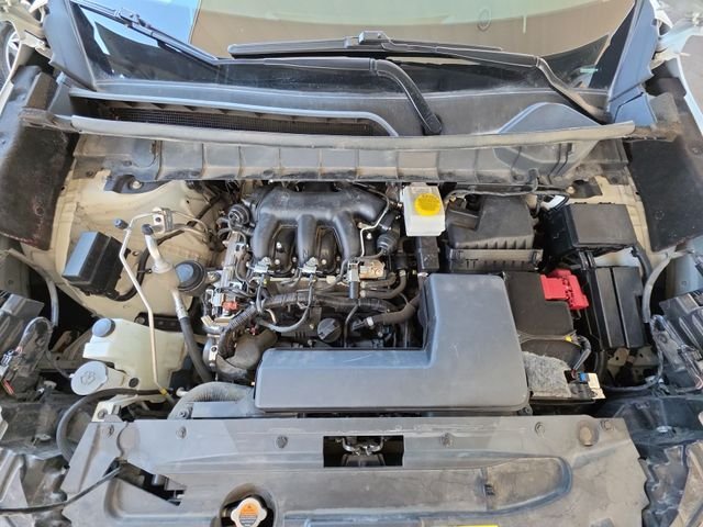 Used 2023 White Nissan SV image 18