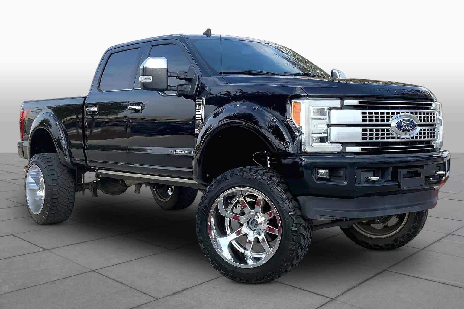 Used 2019 Agate Black Metallic Ford Platinum image 3