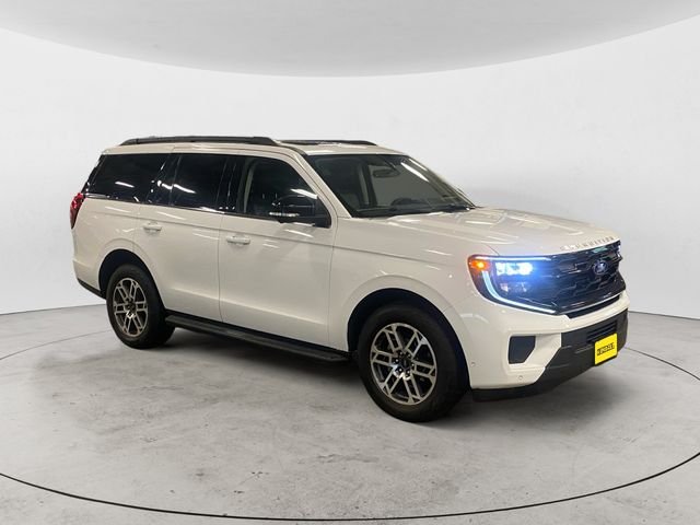 Used 2025 White Ford Active image 3