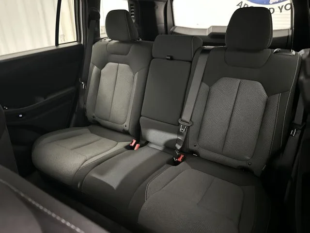 New 2026 Silver Zynith Clear-Coat Exterior Paint Jeep Laredo image 25