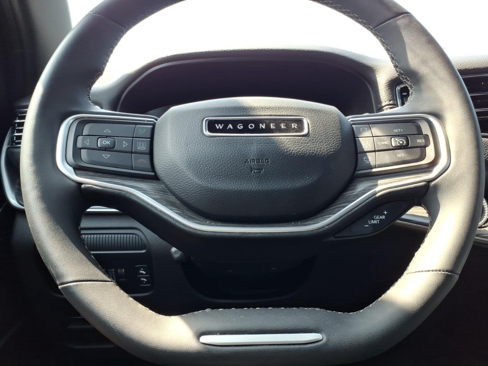 Used 2024 Diamond Black Crystal Pearlcoat Jeep Series III image 28