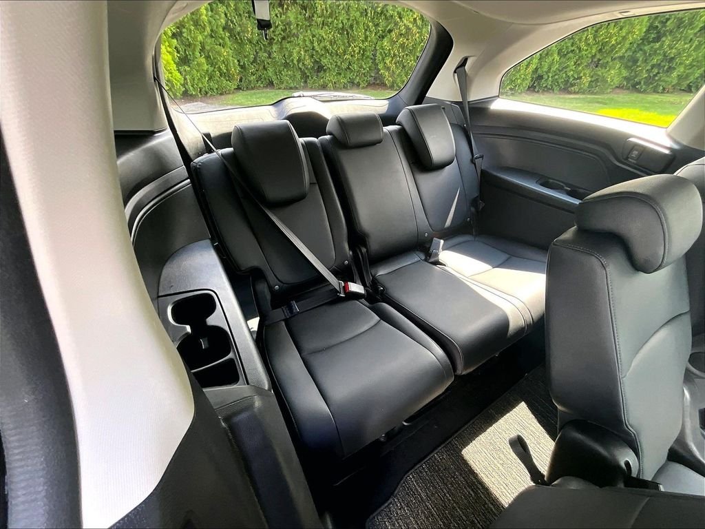 Used 2026 Silver Honda EX-L image 17