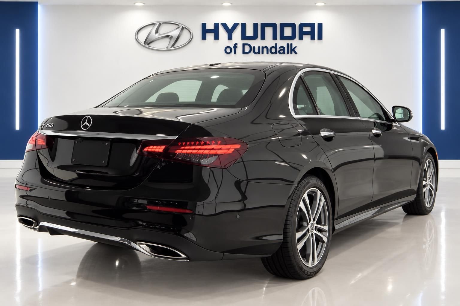 Used 2022 Black Mercedes-Benz E 350 image 4