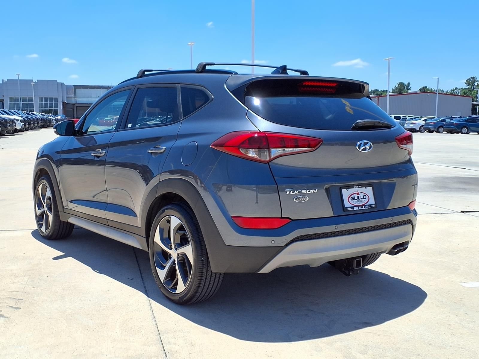Used 2018 Hyundai Tucson Value with VIN KM8J33A25JU749752 for sale in Conroe, TX