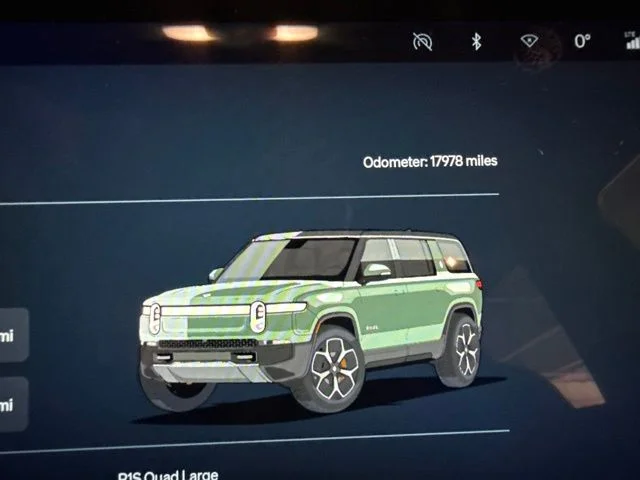 Used 2024  Rivian Adventure image 8
