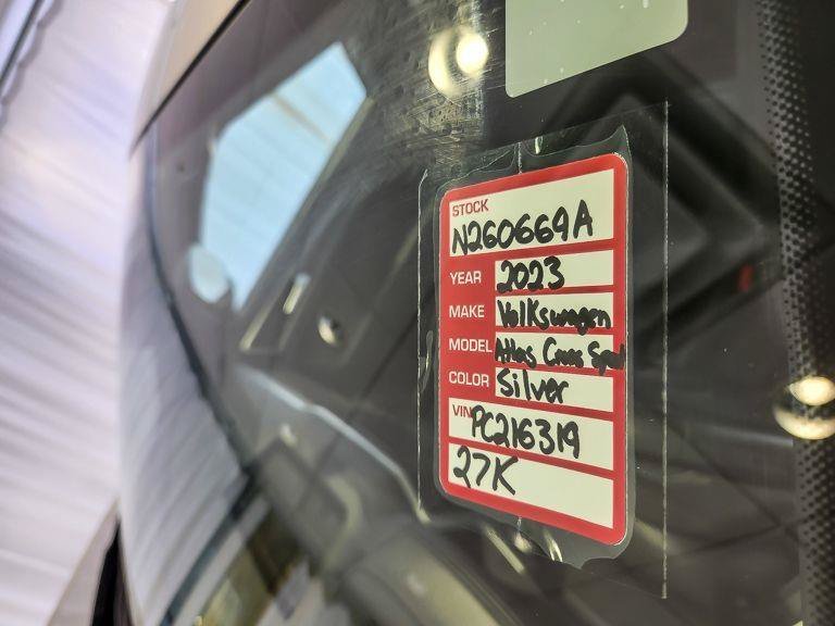 Used 2023 Silver Metallic Volkswagen 2.0T SE image 23