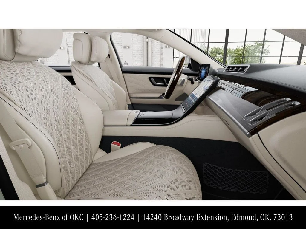 New 2026 White Mercedes-Benz S 580 image 4