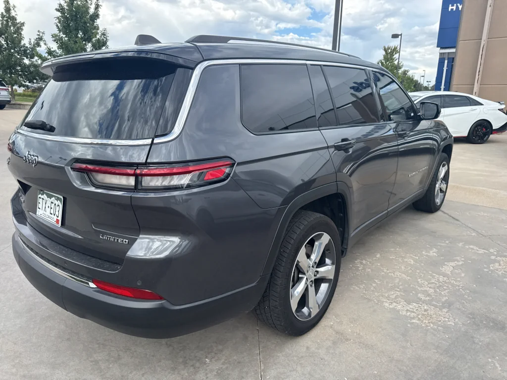 Used 2021 Baltic Gray Metallic Clearcoat Jeep Limited image 6