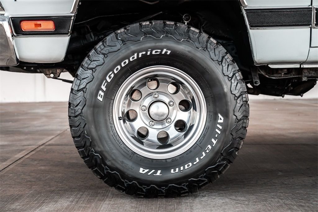 Used 1988  Dodge 100 image 39