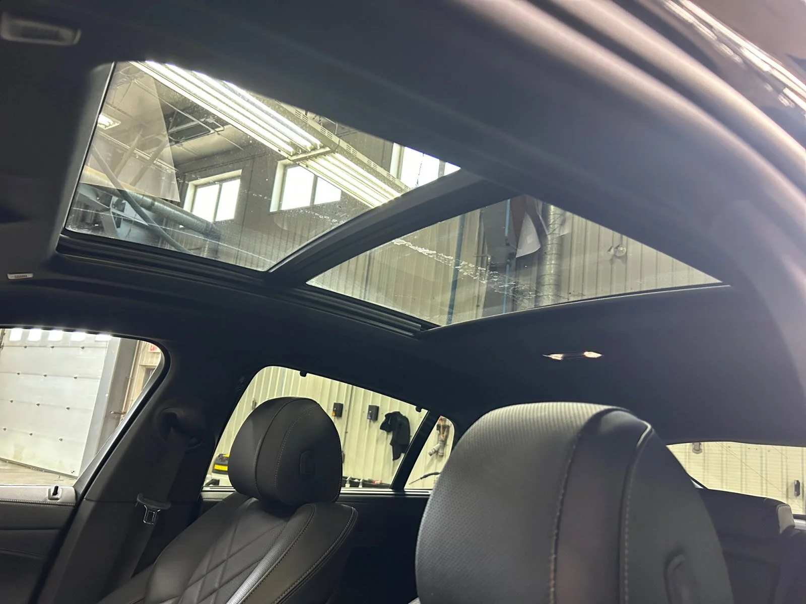 Used 2024 Black BMW xDrive40i image 18