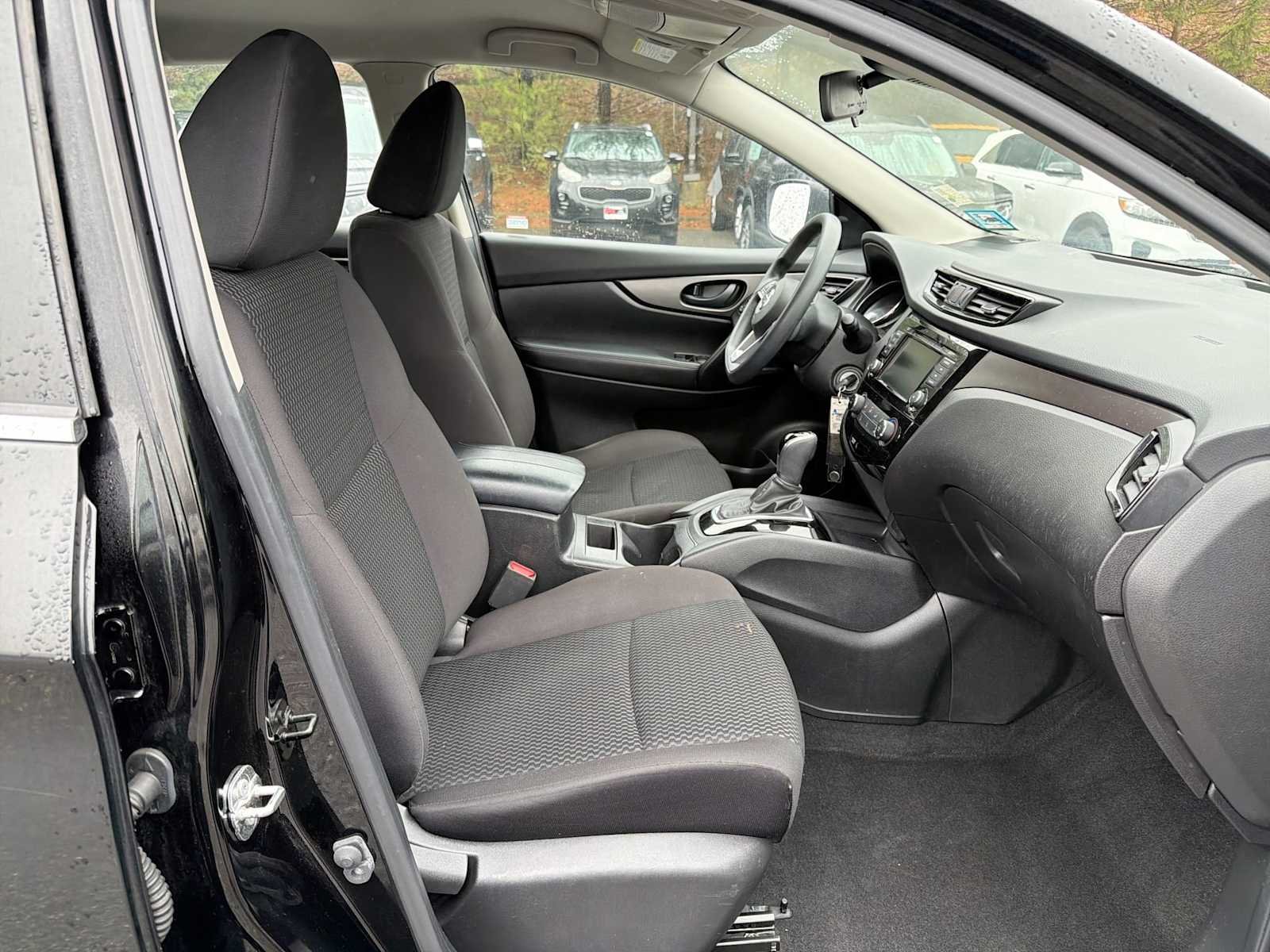Used 2020 Magnetic Black Pearl Nissan S image 15