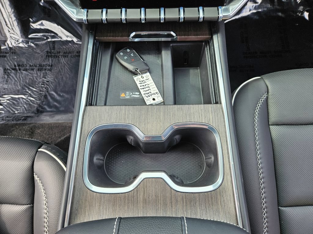 2026 GMC Acadia Denali - Photo 27