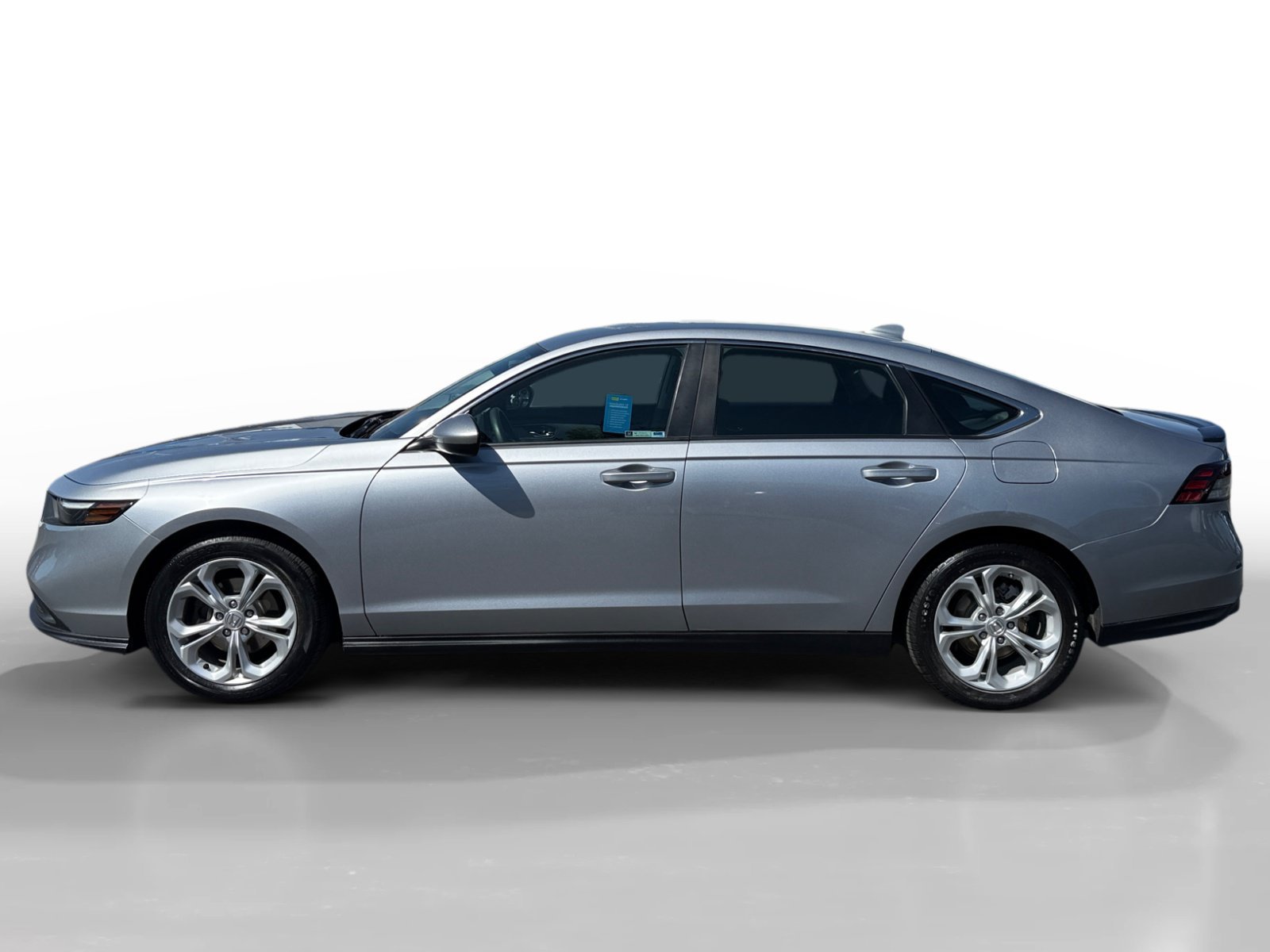 Certified Used 2023 Lunarsilver Honda LX image 2