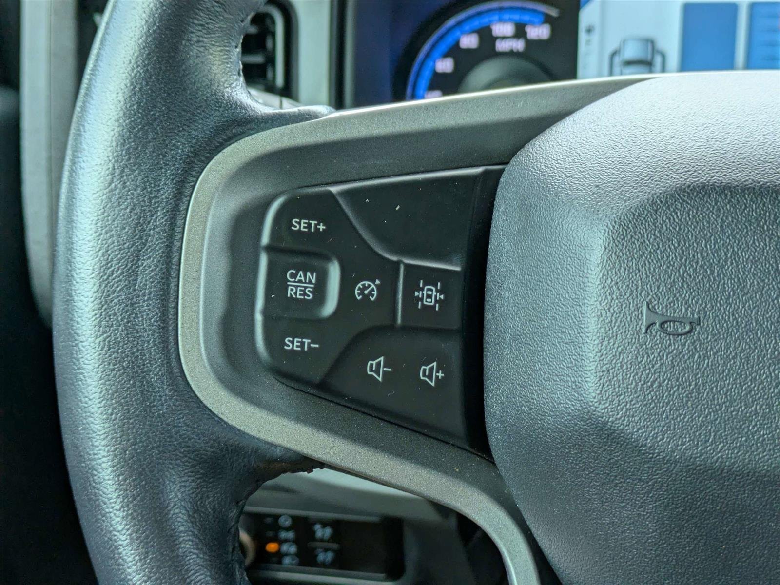 Used 2023 Cactus Gray Ford Everglades Advanced image 28