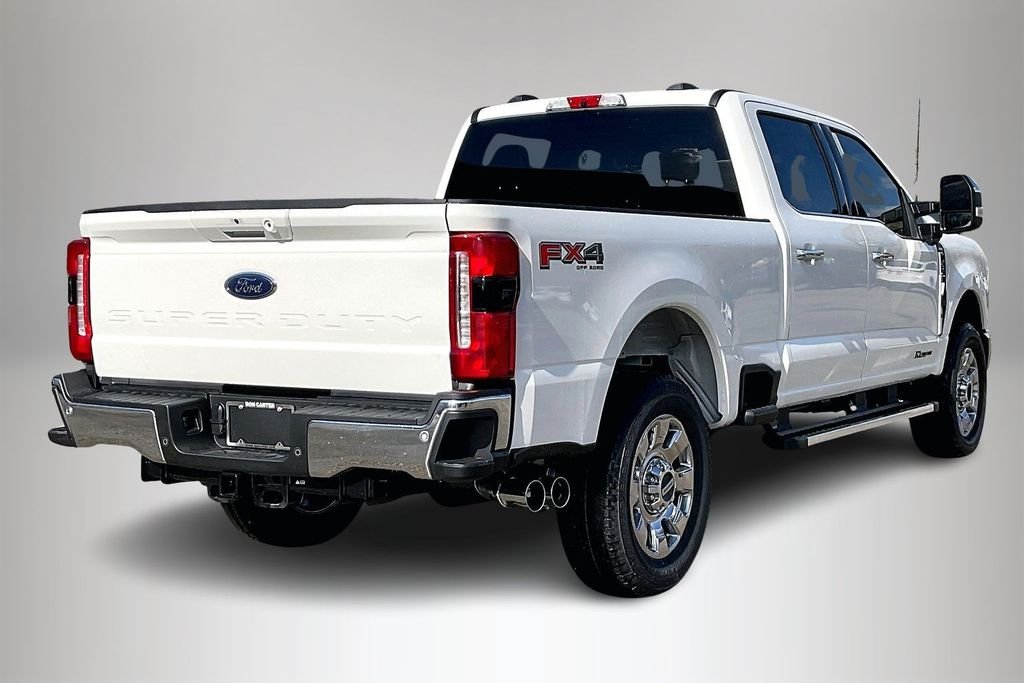 New 2026 Ford Super Duty F-250 Lariat 4D Crew Cab