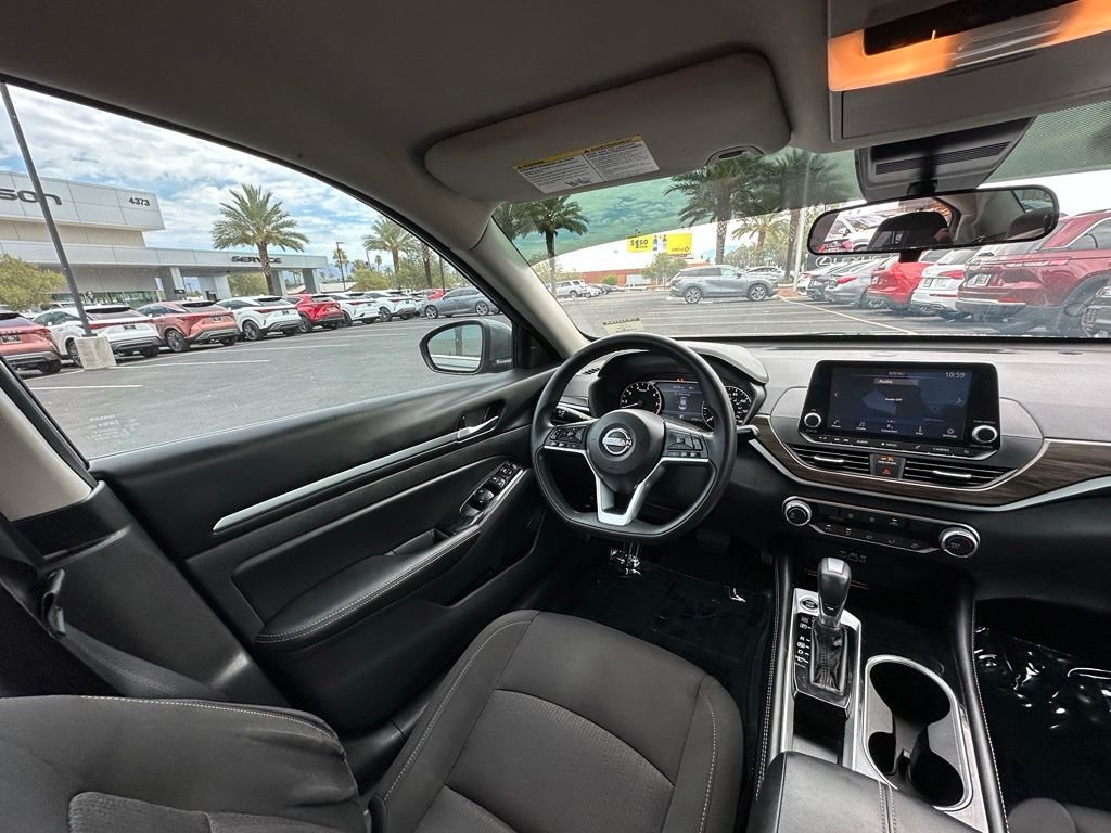 Used 2023 Gray Nissan 2.5 SV image 14