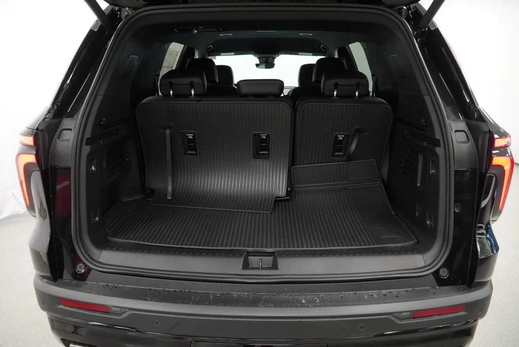 New 2027 Mosaic Black Metallic Chevrolet LT image 26