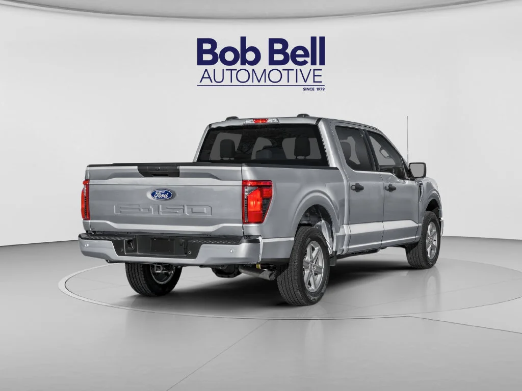 New 2026 Iconic Silver Metallic Ford XLT image 2