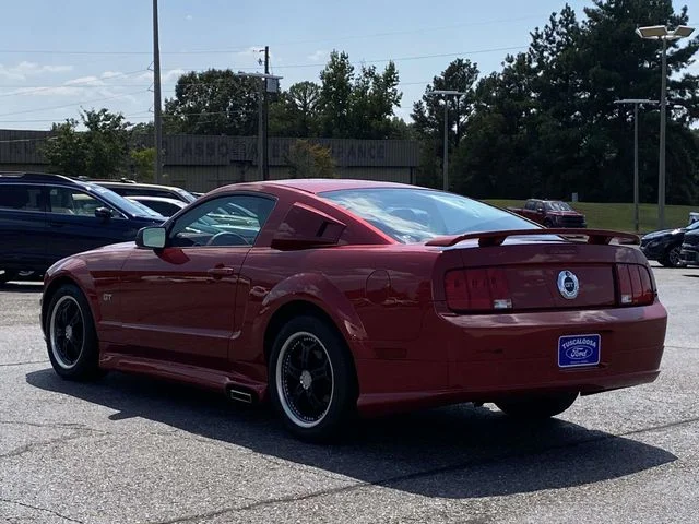 Used 2006 Red Ford GT Premium image 5
