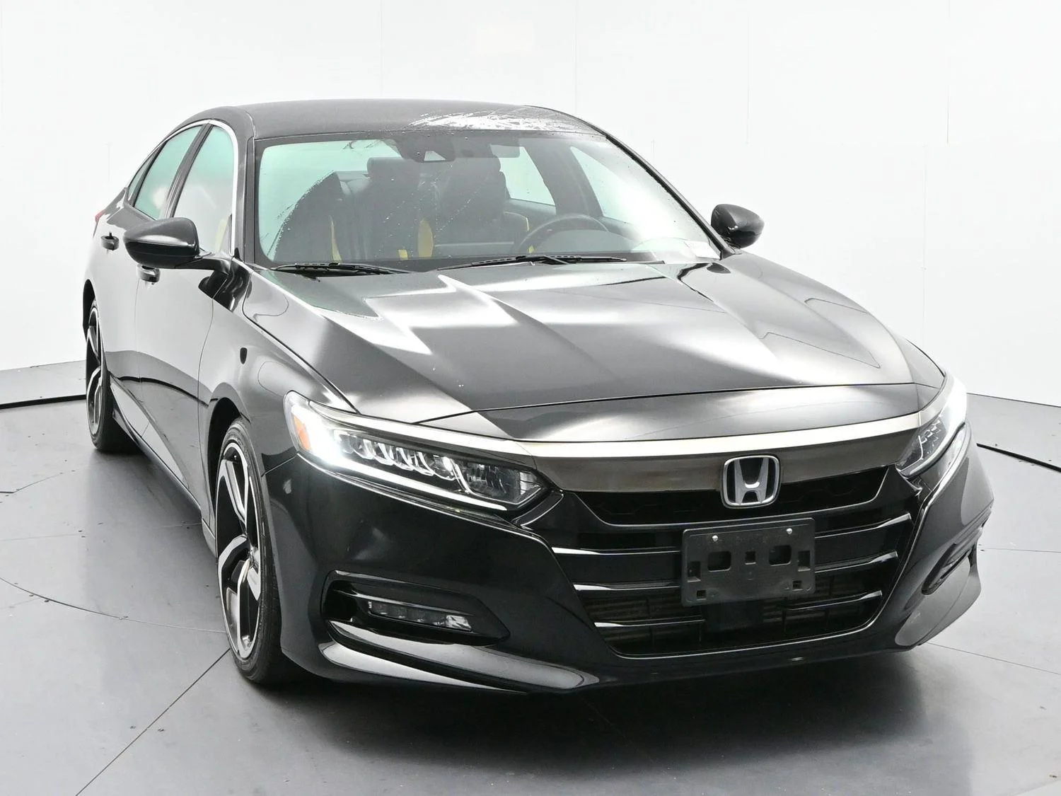 Used 2018 Crystal Black Pearl Honda Sport 1.5T image 2