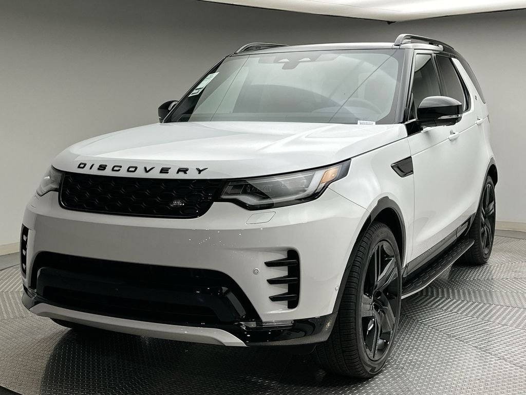 Used 2025 Fuji White Land Rover Dynamic SE image 1