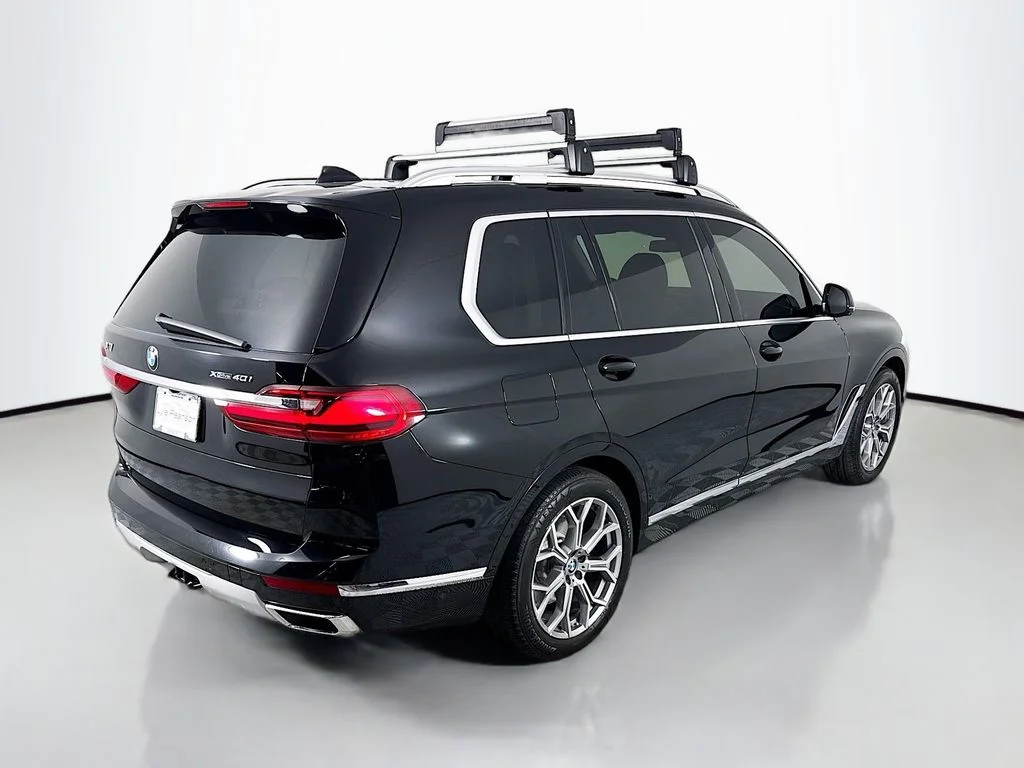 Used 2022 Jet Black BMW xDrive40i image 9