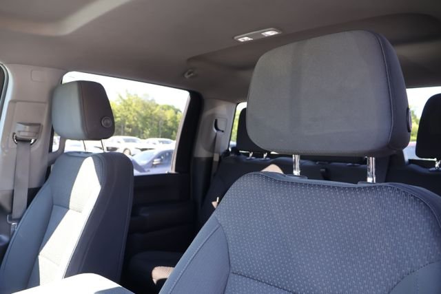 Used 2025 White Chevrolet Custom image 7