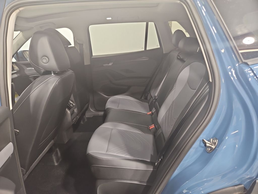 New 2026 Blue Volkswagen 2.0T SE image 24