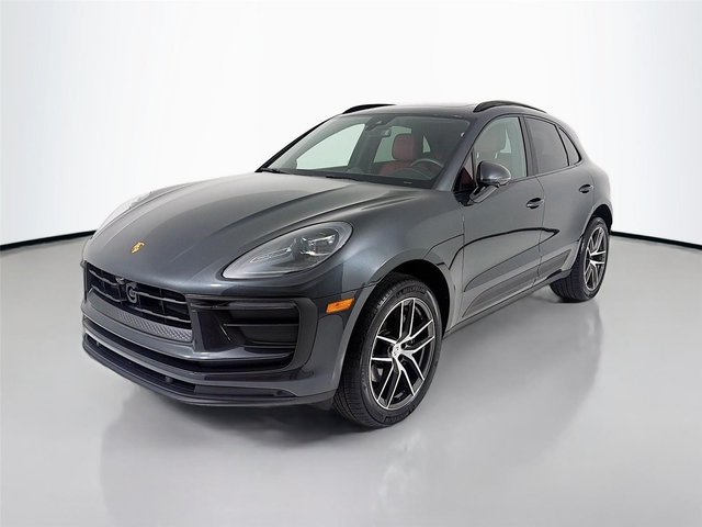 2026 Porsche Macan AWD