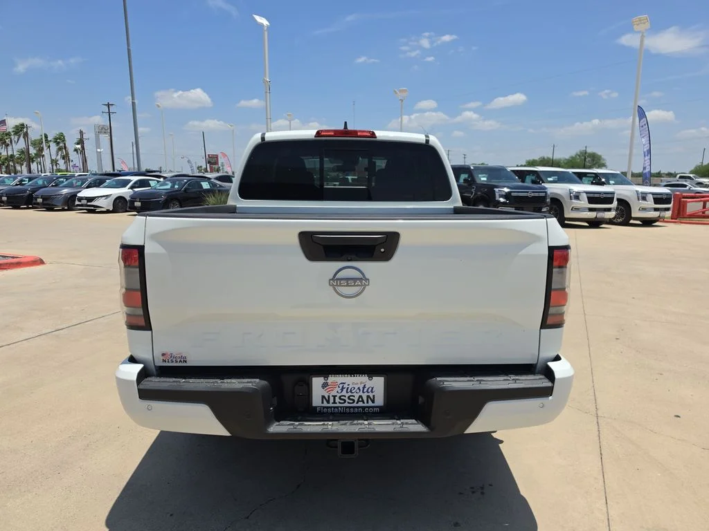 New 2026 Glacier White Nissan Crew Cab SV image 5