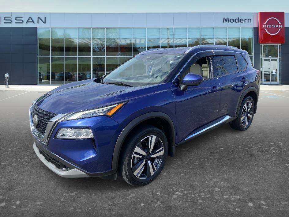 Used 2021 Caspian Blue Metallic Nissan SL image 1