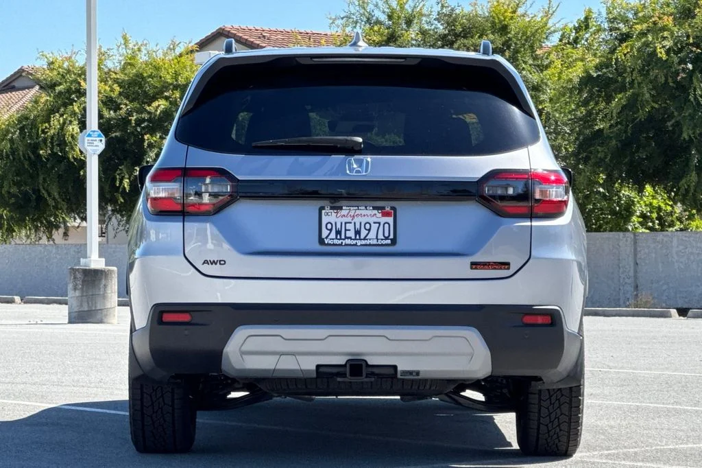 Used 2025 Lunar Silver Metallic Honda TrailSport image 6
