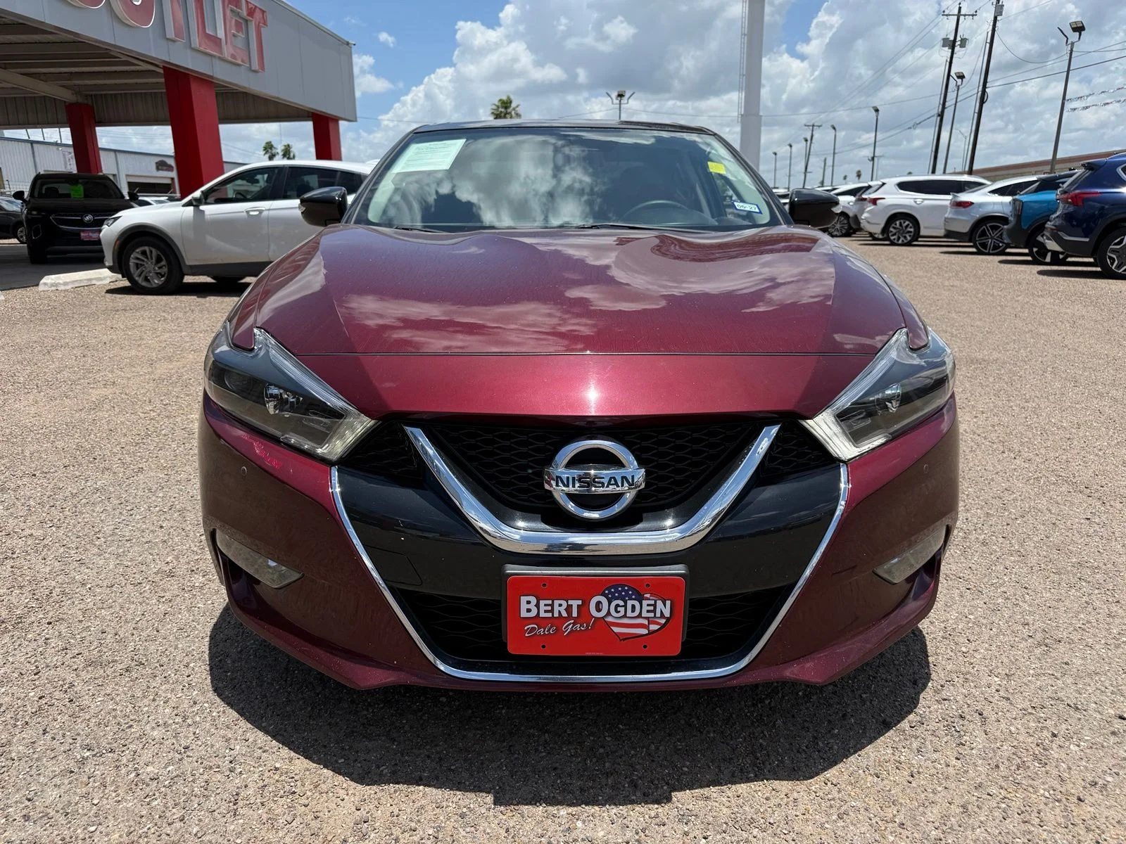 Used 2018 Red Nissan 3.5 SL image 2