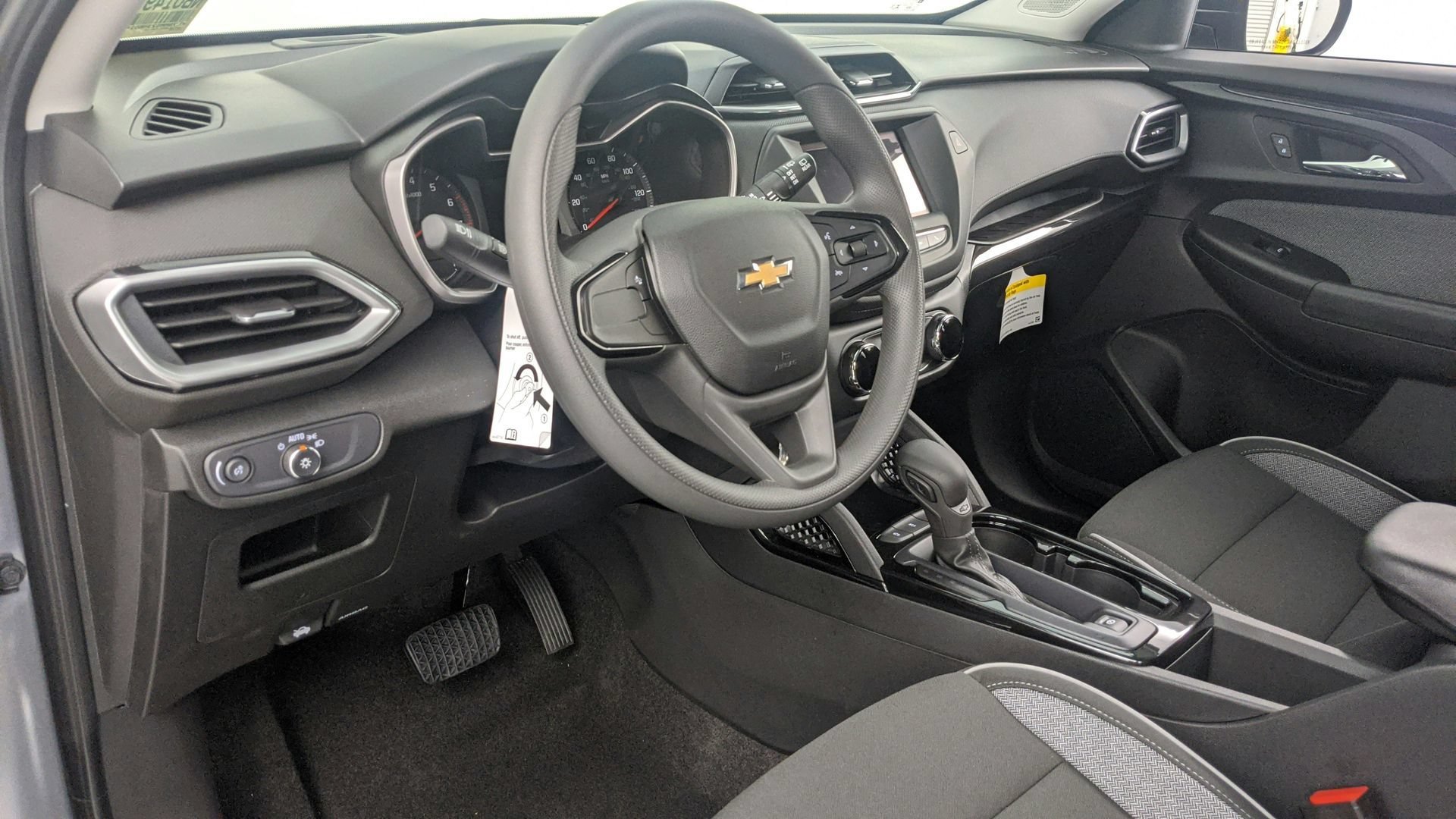 2026 Chevrolet Trailblazer LS - Photo 8