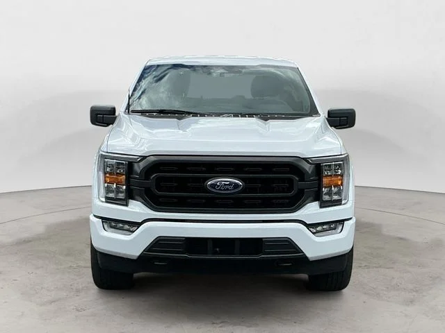 Used 2023 White Ford XLT image 2