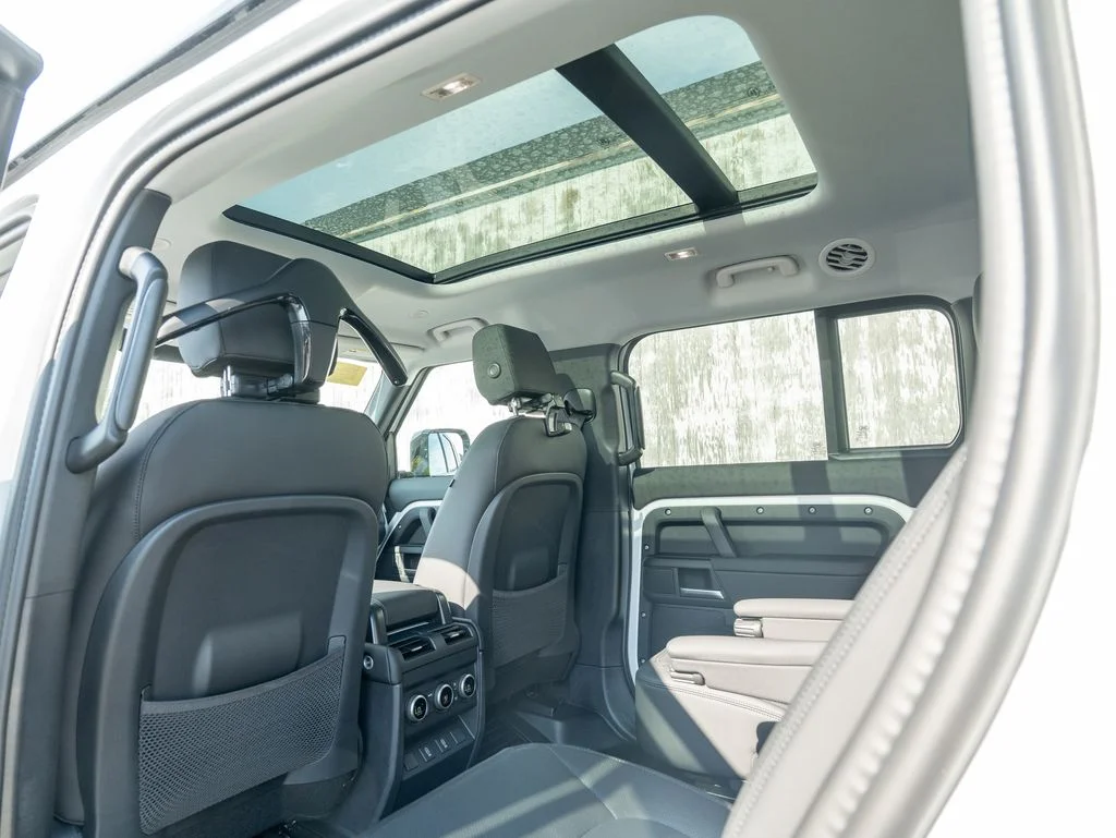 New 2026 Fuji White Land Rover S image 21