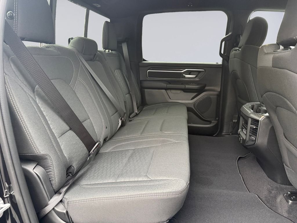 New 2026 Diamond Black Crystal Pearl-Coat Exterior Paint RAM Big Horn/Lone Star image 18