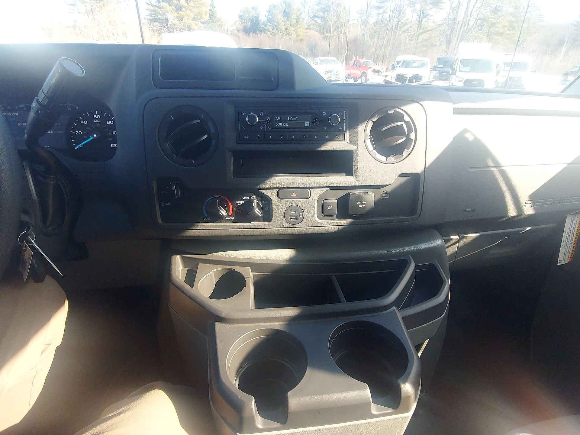 2026 Ford E-Series Cutaway Base - Photo 12