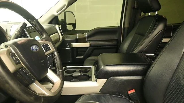 Certified Used 2020 White Metallic Ford Lariat image 24